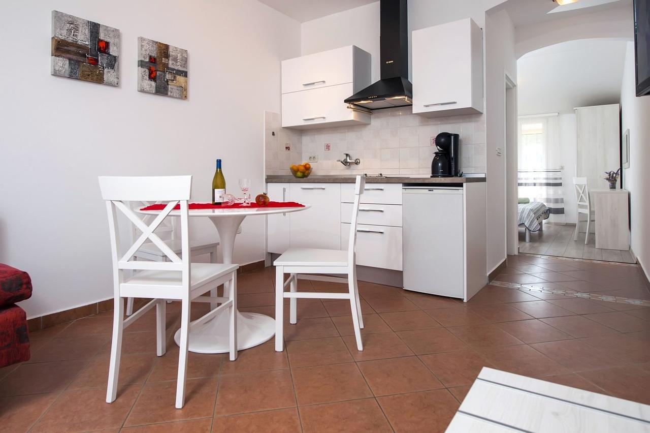 Apartments Pino Rovinj Exteriör bild