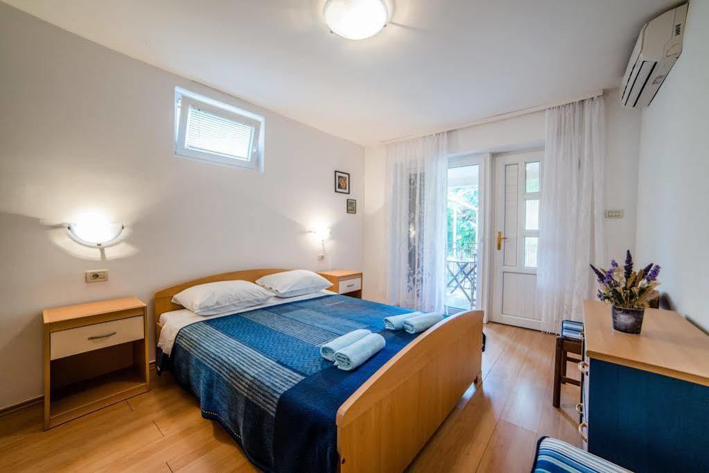 Apartments Pino Rovinj Exteriör bild